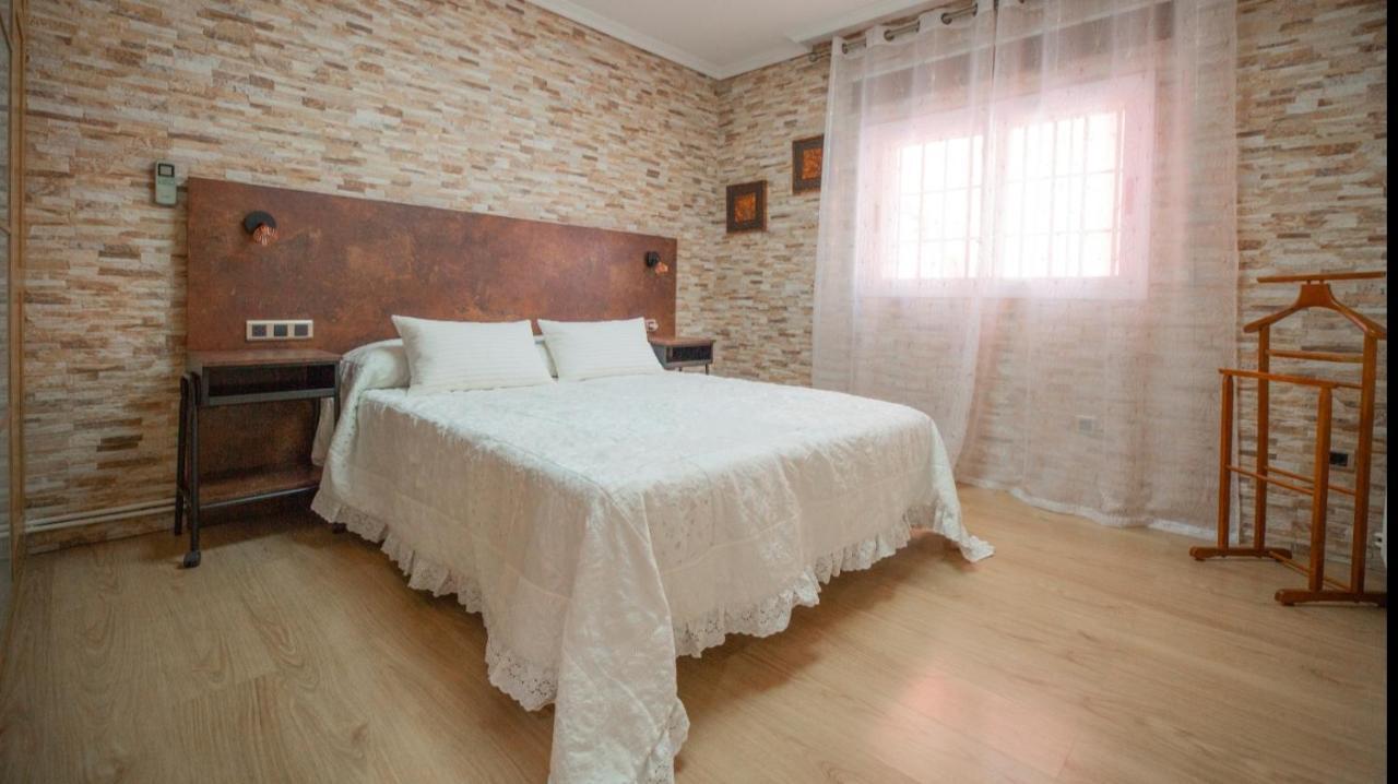 Villa La casita de lola Sotillo de la Adrada Exterior foto
